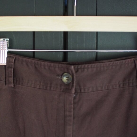 Laura | Vintage Rolled Cuff Capris - Picture 3 of 4